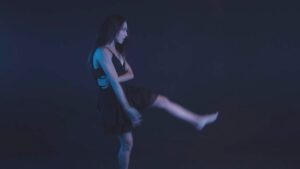 woman-dancing_1711.jpeg